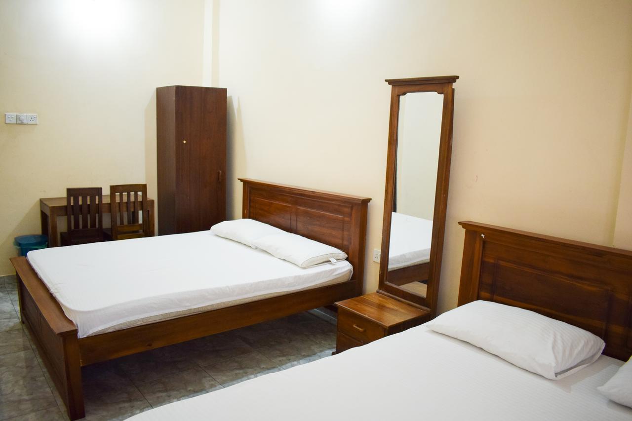 Yoho Adhikarana Mawatha Hotel Colombo Buitenkant foto