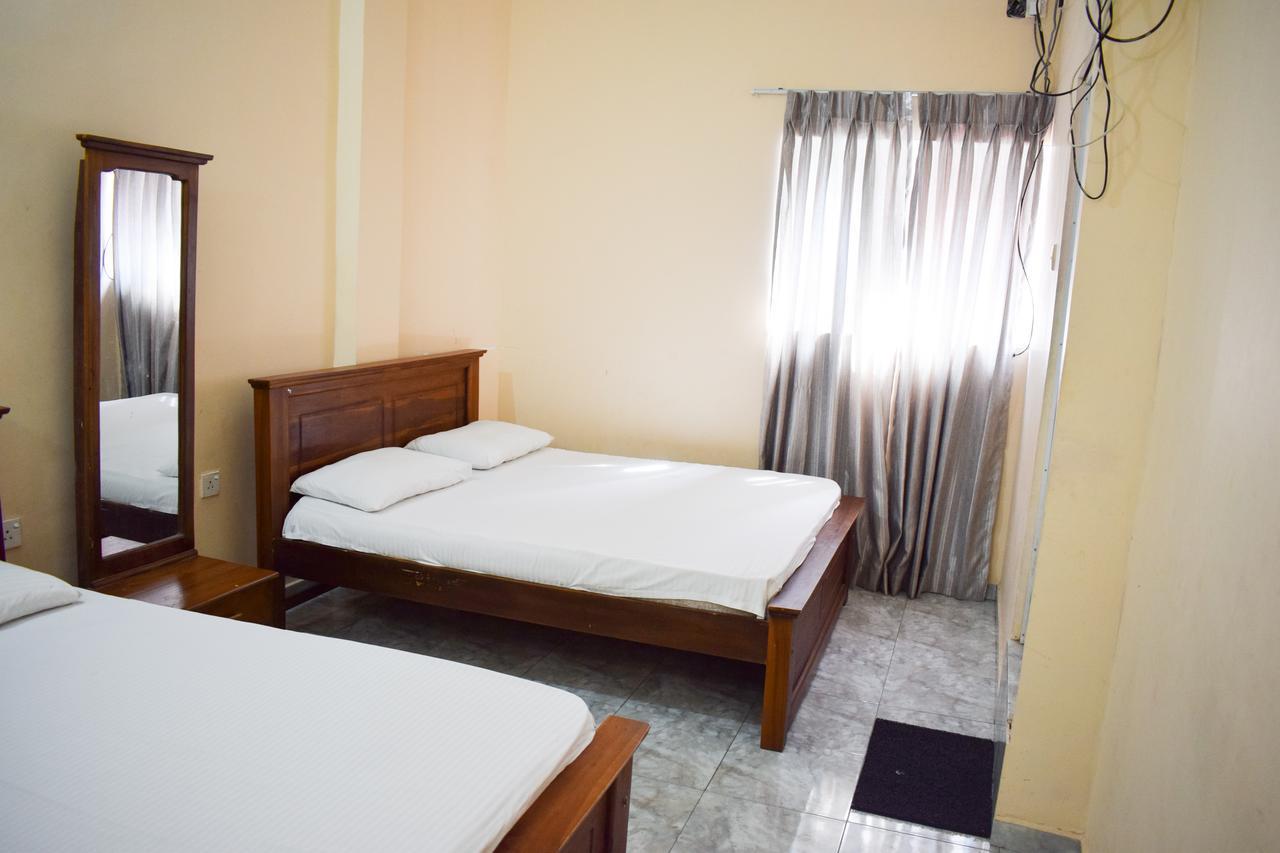 Yoho Adhikarana Mawatha Hotel Colombo Buitenkant foto